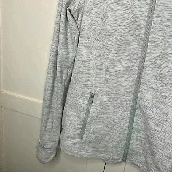 Lululemon Women’s Define Jacket in Wee Are From Space Ice Grey Alpine Size 12 - Picture 4 of 16